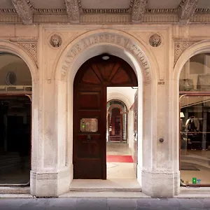 regina-vittoria-next-to-saint-mark.hotelslidodijesolo.com/